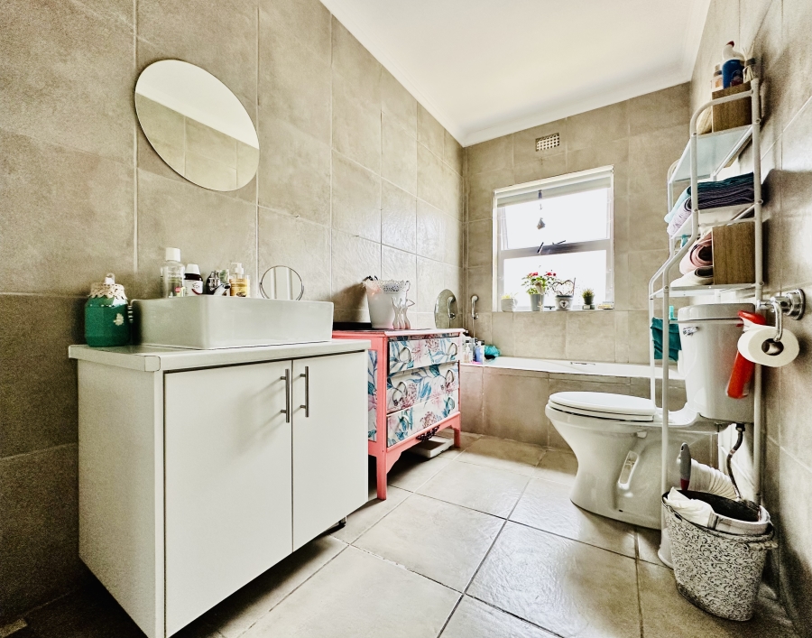 3 Bedroom Property for Sale in De Kelders Western Cape